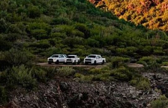 Toyota готова представить три особых внедорожника