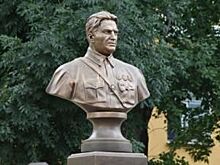 В Липецке появилась аллея героев-летчиков