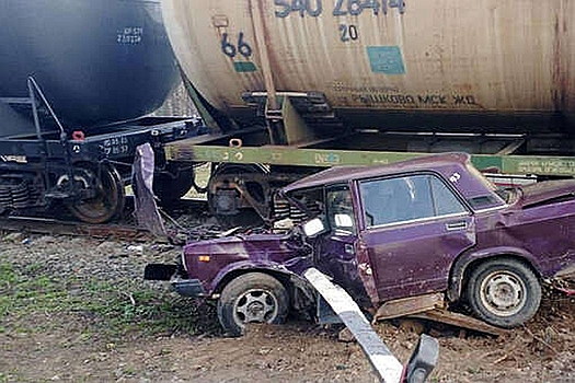 В Нижегородской области произошло ДТП с грузовым поездом
