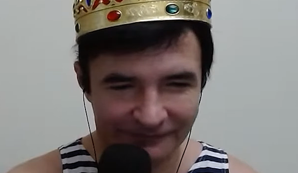 На день рождения провокационного блогера никто не пришел