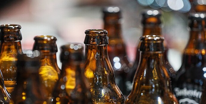 Жириновский осудил попытку Минпромторга вывести пиво из категории алкоголя