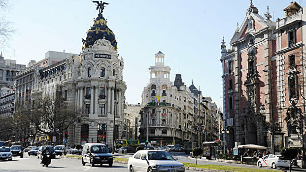 Власти Испании хотят изолировать Мадрид