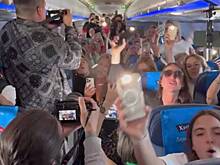 Агутин дал концерт в самолете по пути в Сочи