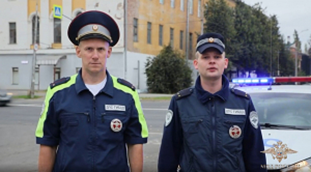 В Пскове полицейские оказали помощь малышу, которому срочно требовалась медицинская помощь