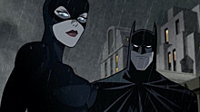 В новом отрывке из мультфильма «Бэтмен: Долгий Хэллоуин. Часть 1» можно увидеть погоню на Бэтмобиле