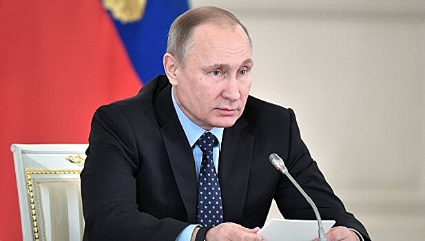 Путин отметил вклад ЦБ в стабилизацию экономики