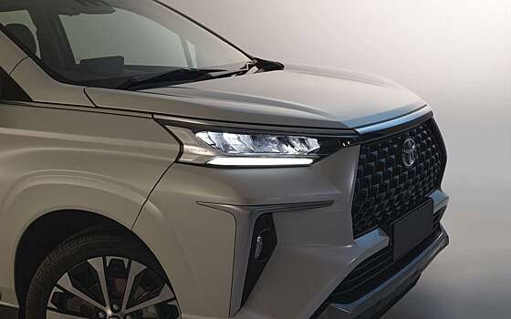 В Россию привезли надежную недорогую семиместную Toyota