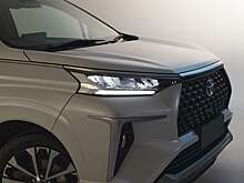 В Россию привезли надежную недорогую семиместную Toyota