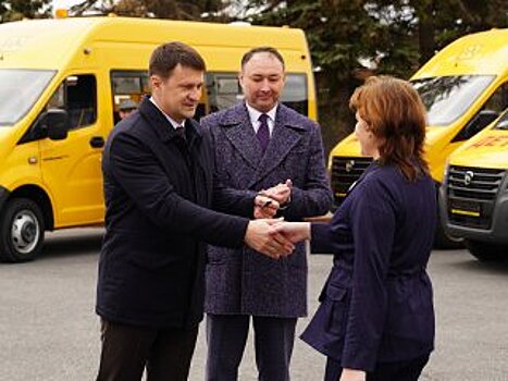 В башкирские районы отправили новую партию школьных автобусов