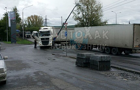 Автомобиль загорелся на улице Кемерова