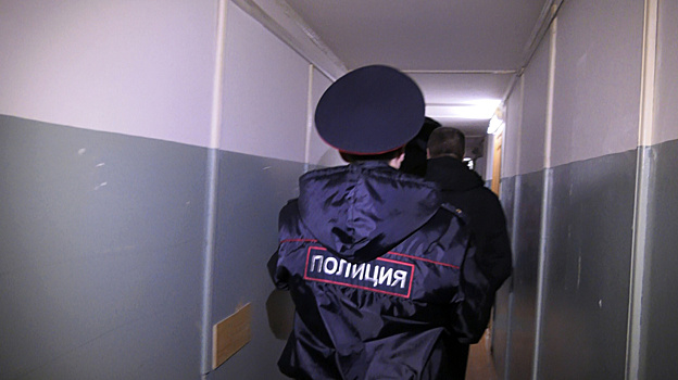 В университете Ленинградской области наладили схему незаконной легализации мигрантов