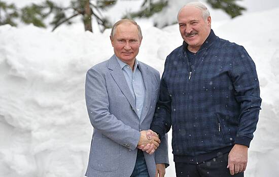 Путин и Лукашенко обсудили по телефону ситуацию в Карабахе