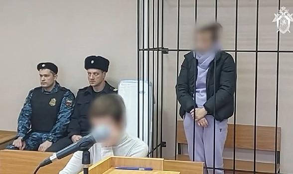 Жительнице Псковской области, которая жила с трупами троих детей, продлили арест