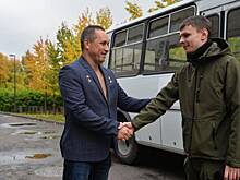 Служу в интересах Родины: мобилизованных граждан приезжают поддержать настоящие герои страны