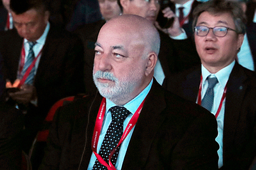 Британский банк оставил себе деньги российского олигарха