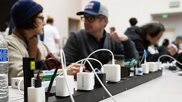 В США более 100 тыс. потребителей остались без света из-за непогоды