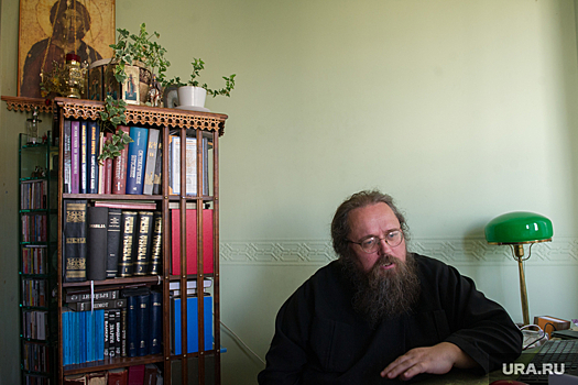 Извергнутый из священного сана протодиакон Кураев объявил об эмиграции