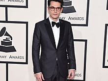 Инсайры сообщили, что музыкант Джон Майер без ума от Кортни Кардашьян