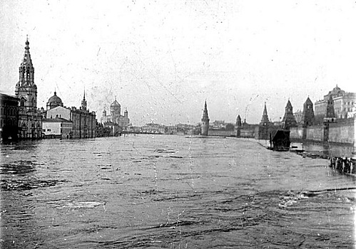 Москва река: какую она скрывает опасность