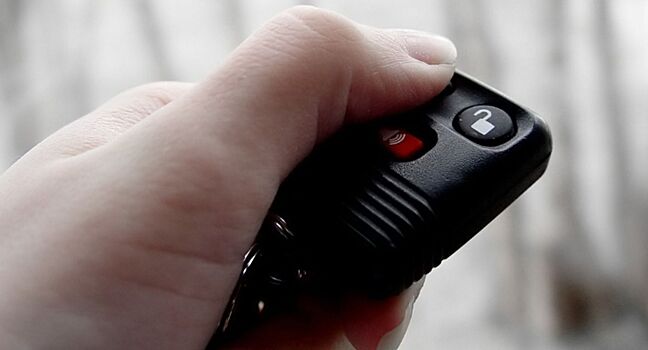 Полиция раскрыла тайну пропадающих брелоков из новых машин