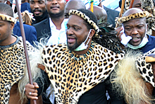 Суд разрешил коронацию зулусского принца вопреки проискам принцесс
