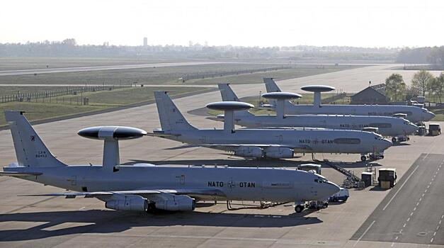 НАТО подпишет контракт с Boeing на $1 млрд