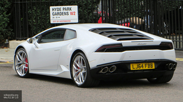 Спорткар Lamborghini продают в США за 300 рублей