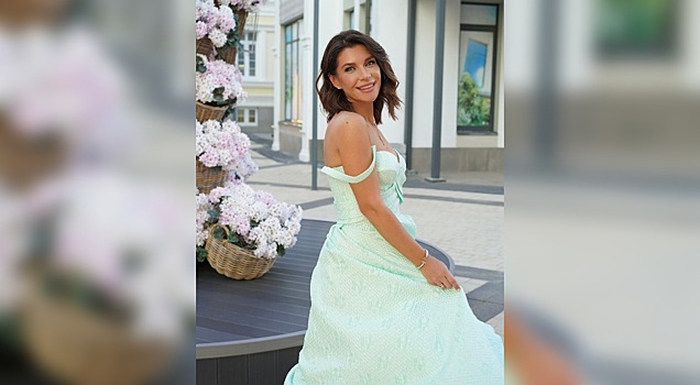 «У меня два прекрасных мужа»: Волкова рассказала о своих отношениях