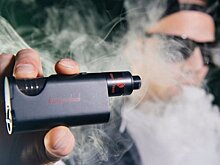 Ученые объяснили разницу между курением сигарет и вейпинга