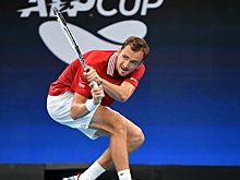 Медведев рассказал, что помешало ему выиграть первый матч на ATP Cup-2022