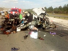 Семья из Екатеринбурга разбилась в лобовом ДТП под Самарой