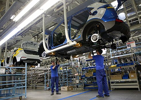 В КР начнут производить автомобили и автобусы, они будут недорогими