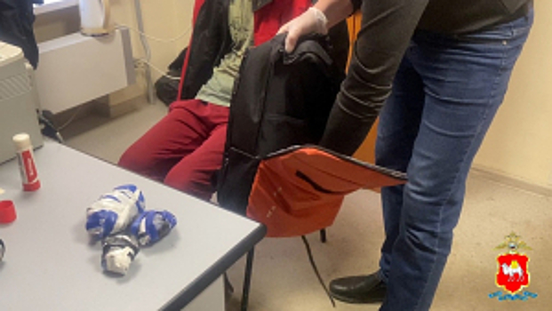 Полицейскими из Челябинской области пресечена деятельность группы лиц, занимавшихся с незаконным оборотом наркотиков