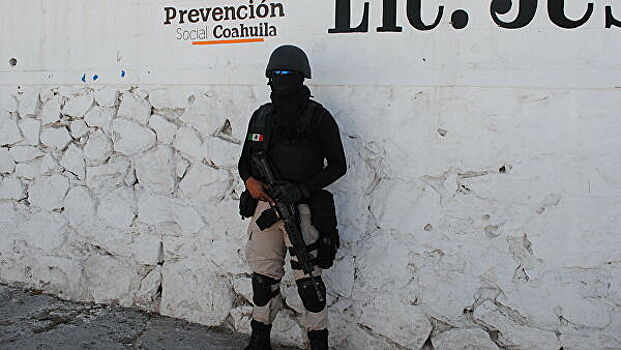 В Мексике cуд арестовал деда школьника, устроившего стрельбу