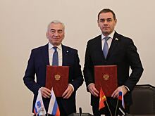 Парламенты Челябинской и Ленинградской областей укрепляют сотрудничество