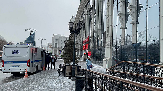 В Екатеринбурге силовиков стянули к «Гринвичу» после сходки «ЧВК Редан»