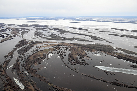 Ледоход в Якутии