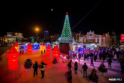 Сравни со своей ёлкой: рейтинг снежных городков из 15 городов России