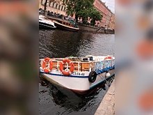 Теплоход затонул в Петербурге