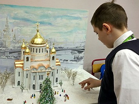 Макет Храма Христа Спасителя создал школьник из Богородского