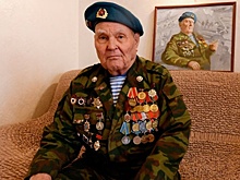 Умер старейший десантник России