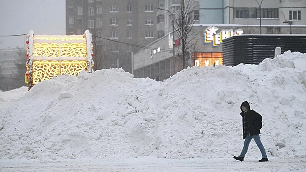 Высота снега в столице приблизилась к рекорду 1942 года