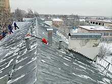 Кровли домов очистили в Воскресенском