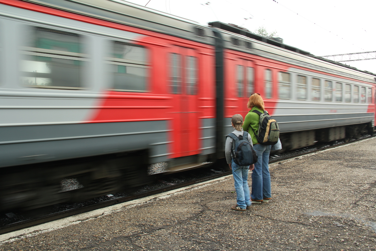 Расписание ряда пригородных поездов в Кузбассе изменится из-за ремонта пути