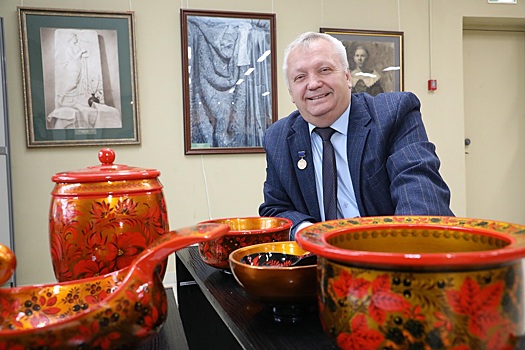 С чистыми промыcлами: известный нижегородский художник рассказал о тайнах своего мастерства