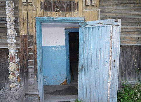Программа расселения ветхого жилья на Сахалине превращает людей в бездомных