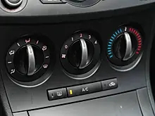 Почему после включения печки в салоне пахнет антифризом?