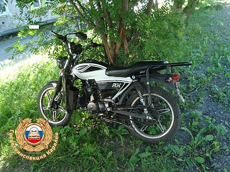 В Кеми подросток на мопеде сбил пожилую женщину, оба участника ДТП госпитализированы