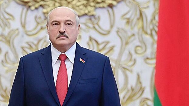 Лукашенко объяснил, почему Порошенко не захотел принять помощь от Путина