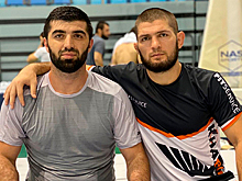 Менеджер Нурмагомедова оценил попытку главы UFC вернуть бойца к выступлениям
